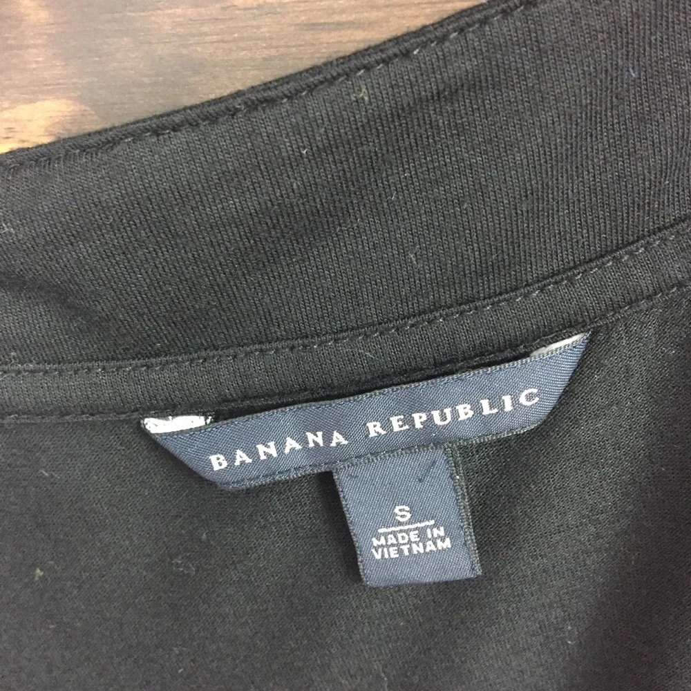 Banana Republic | Puff Sleeve Tee‎ Blouse